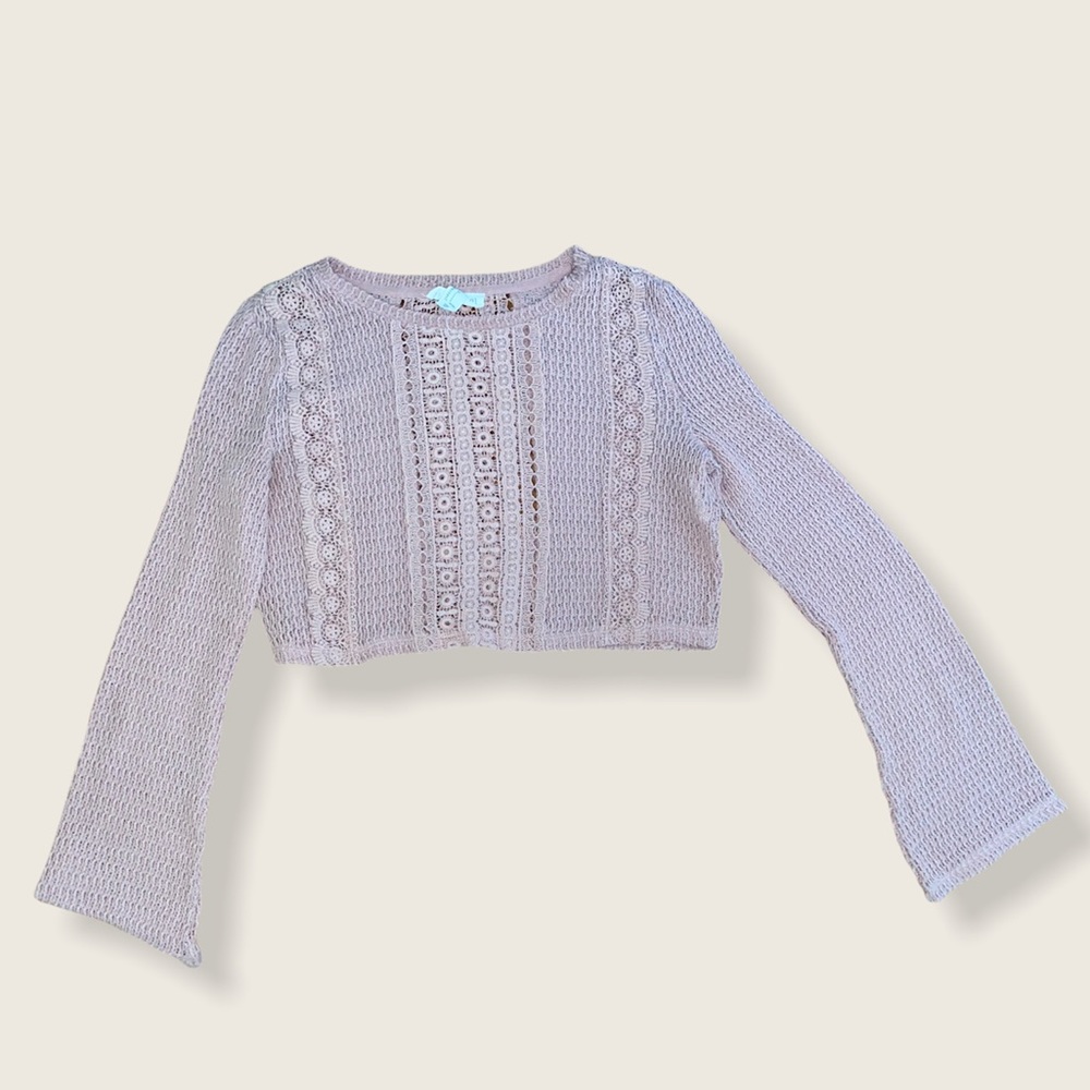 Baby pink knitted bell sleeved crop top